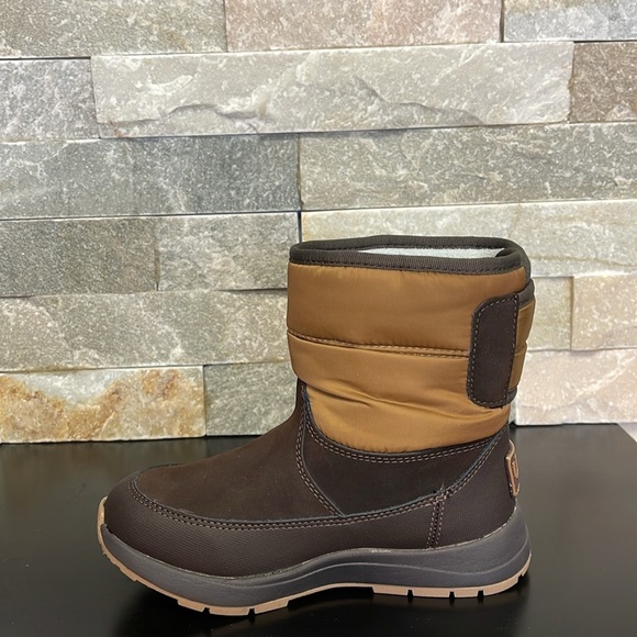 UGG Kids Toty Weather Snow Boot - Picture 7 of 10